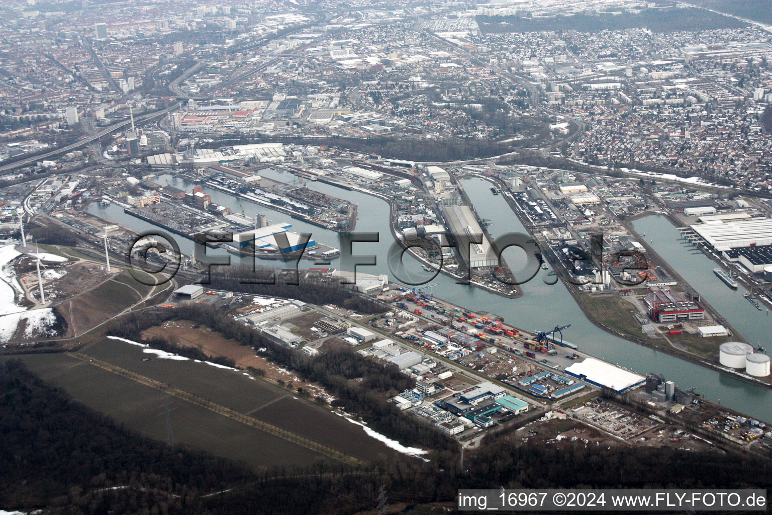 Ortsteil Rheinhafen in Karlsruhe im Bundesland Baden-Württemberg, Deutschland aus der Luft betrachtet
