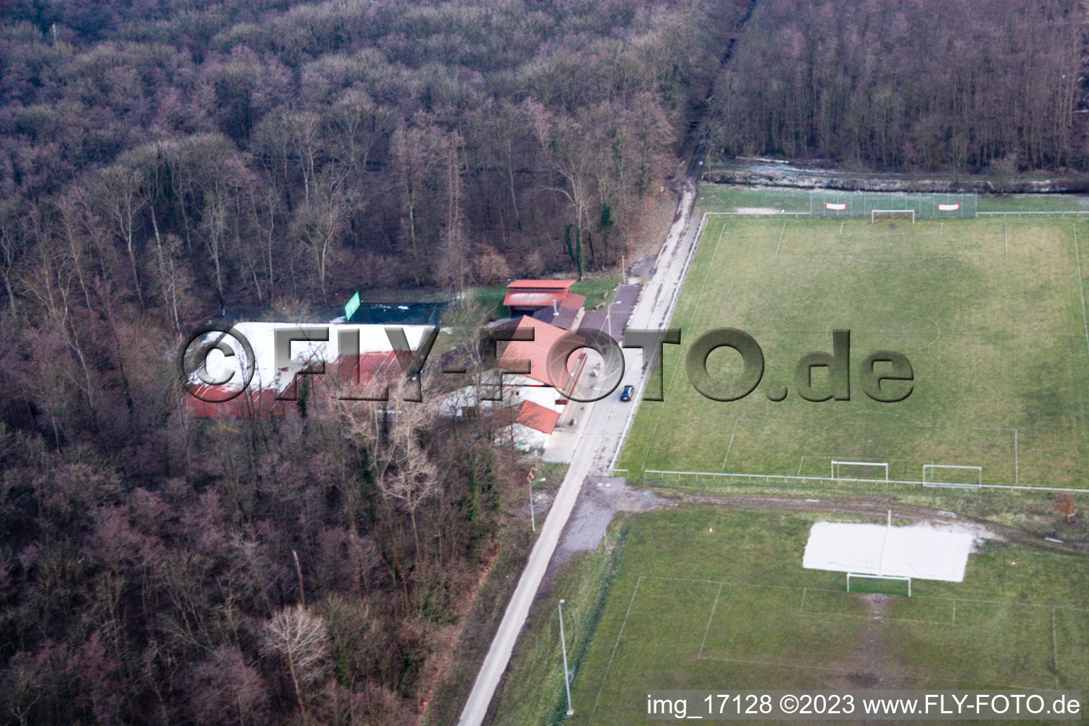 Luftaufnahme von Freckenfeld, Sportplätze im Bundesland Rheinland-Pfalz, Deutschland