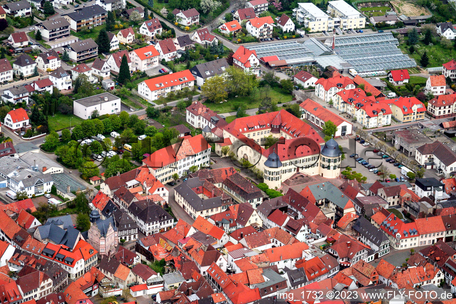 Luftbild von Bad Bergzabern, Schloss im Bundesland Rheinland-Pfalz, Deutschland