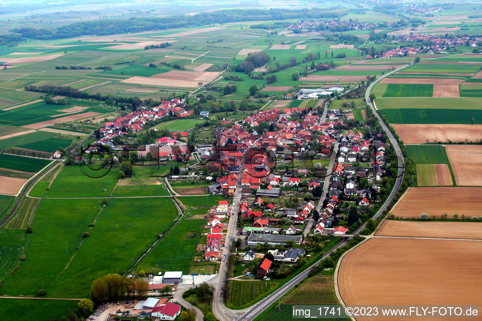 Luftbild von Ortsteil Kapellen in Kapellen-Drusweiler im Bundesland Rheinland-Pfalz, Deutschland