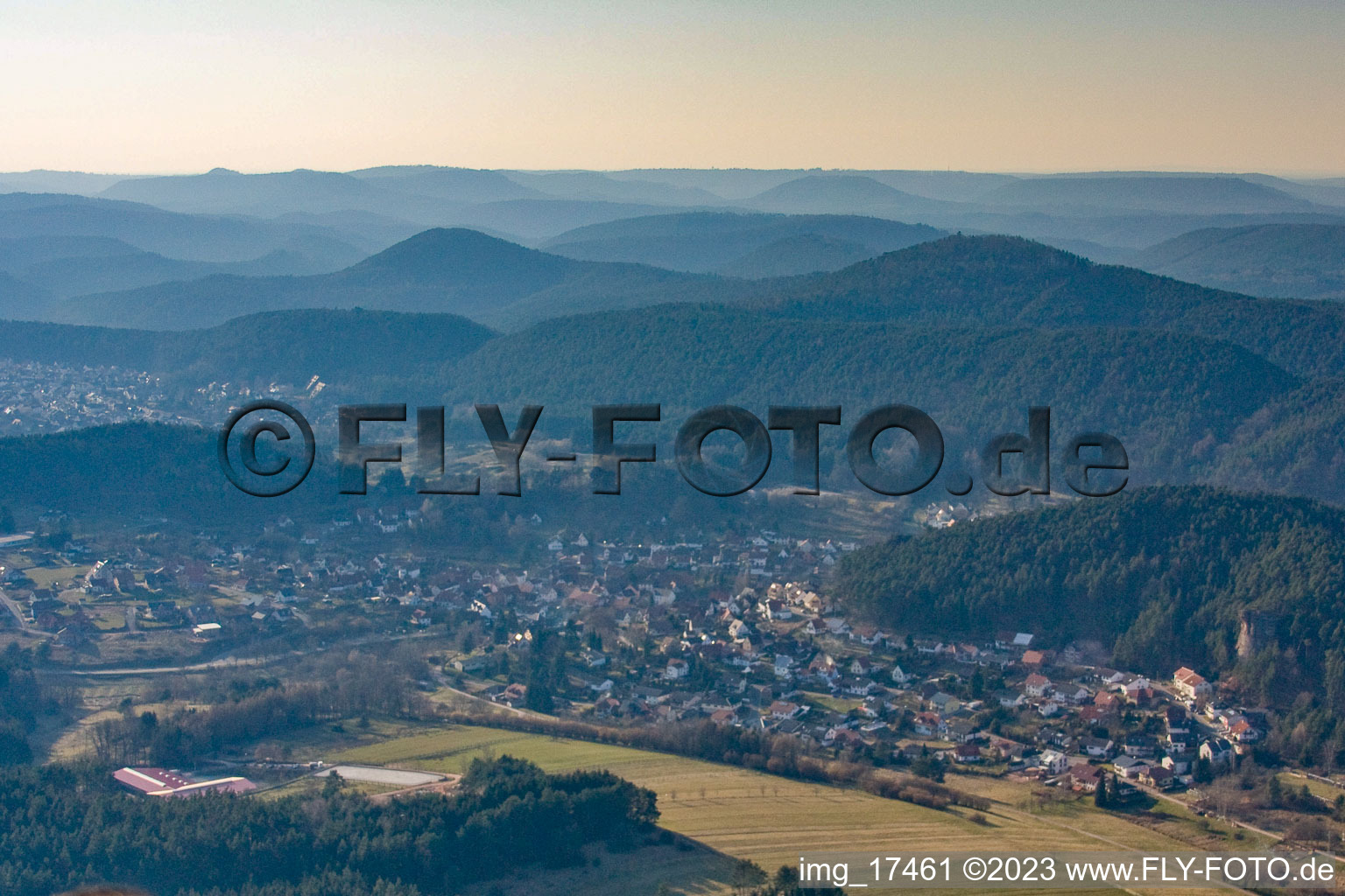 Erfweiler im Bundesland Rheinland-Pfalz, Deutschland vom Flugzeug aus