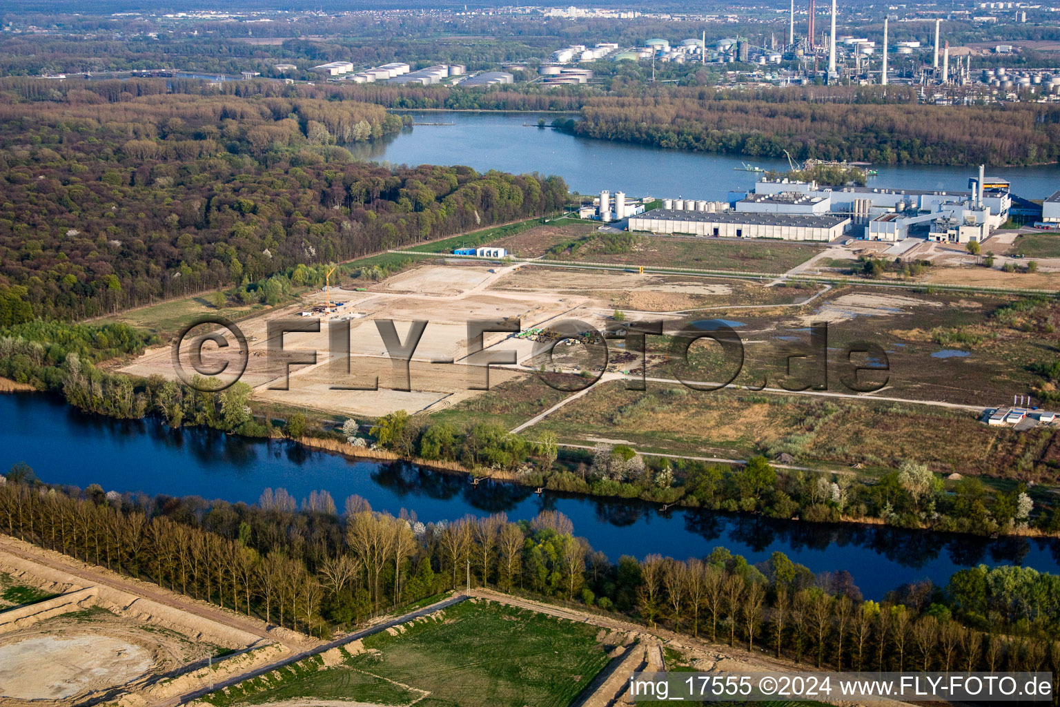 Wörth am Rhein, Industriegebiet Oberwald im Bundesland Rheinland-Pfalz, Deutschland aus der Luft