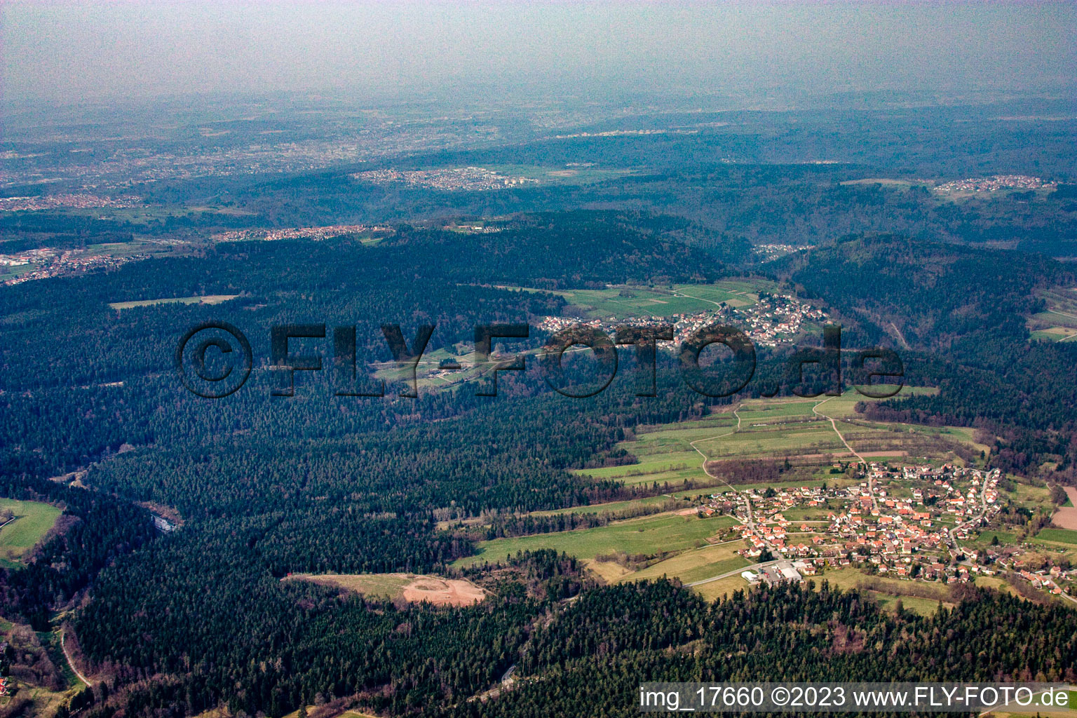 Luftaufnahme von Schömberg im Bundesland Baden-Württemberg, Deutschland