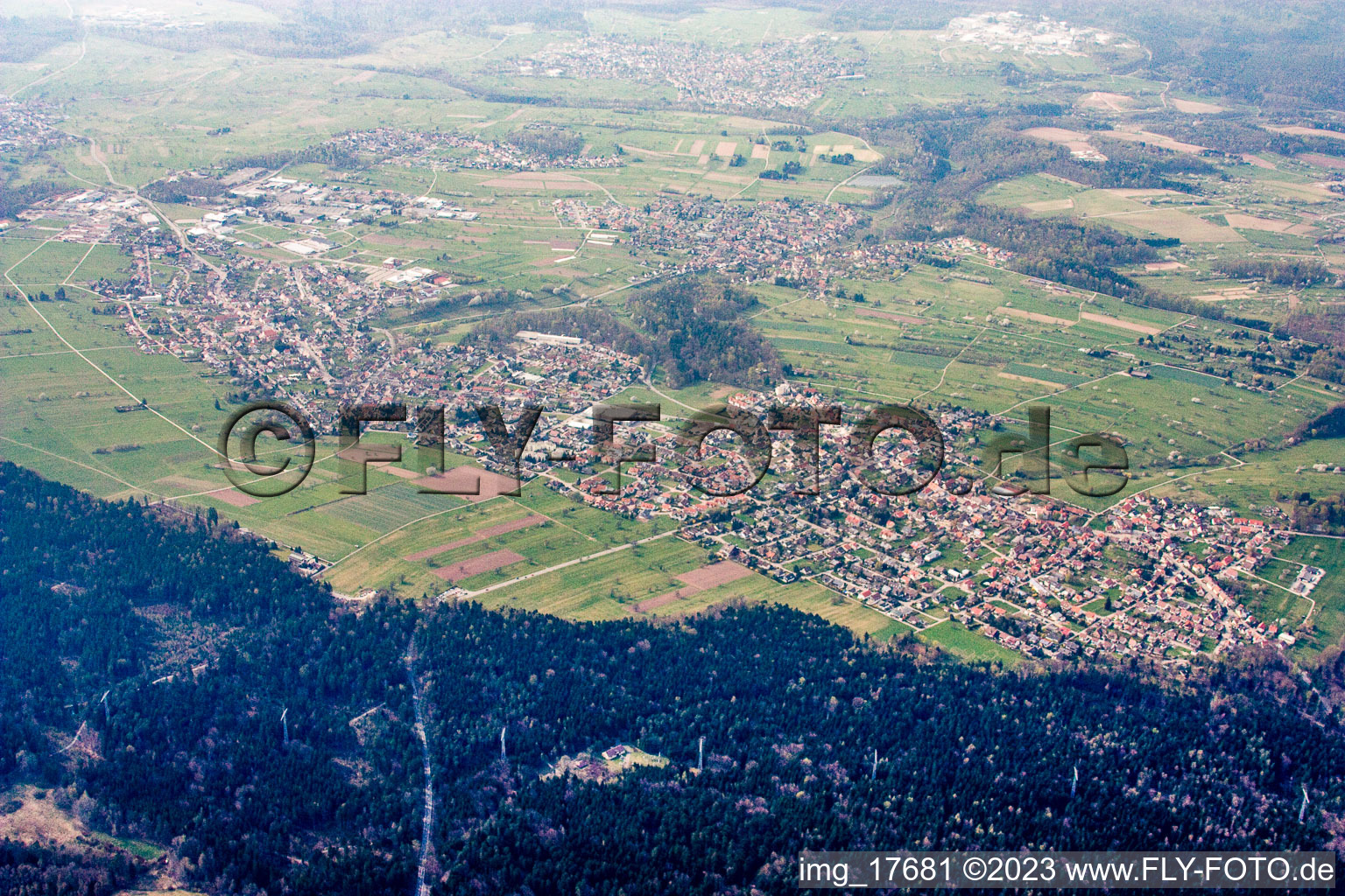 Luftbild von Ortsteil Conweiler in Straubenhardt im Bundesland Baden-Württemberg, Deutschland