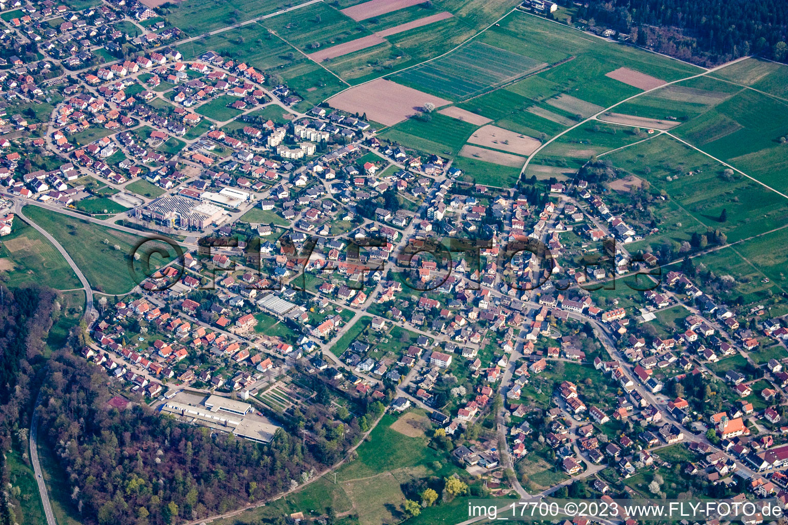 Ortsteil Conweiler in Straubenhardt im Bundesland Baden-Württemberg, Deutschland von oben