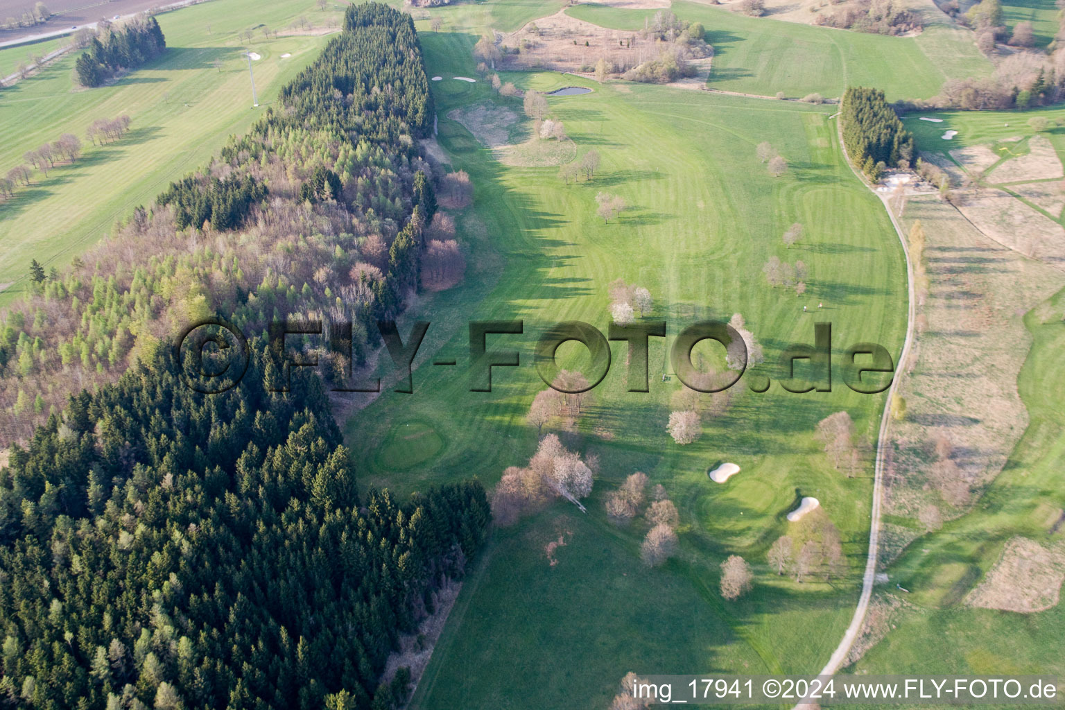 Schrägluftbild von Gelände des Golfplatz Golf-Club Tutzing in Tutzing im Bundesland Bayern, Deutschland