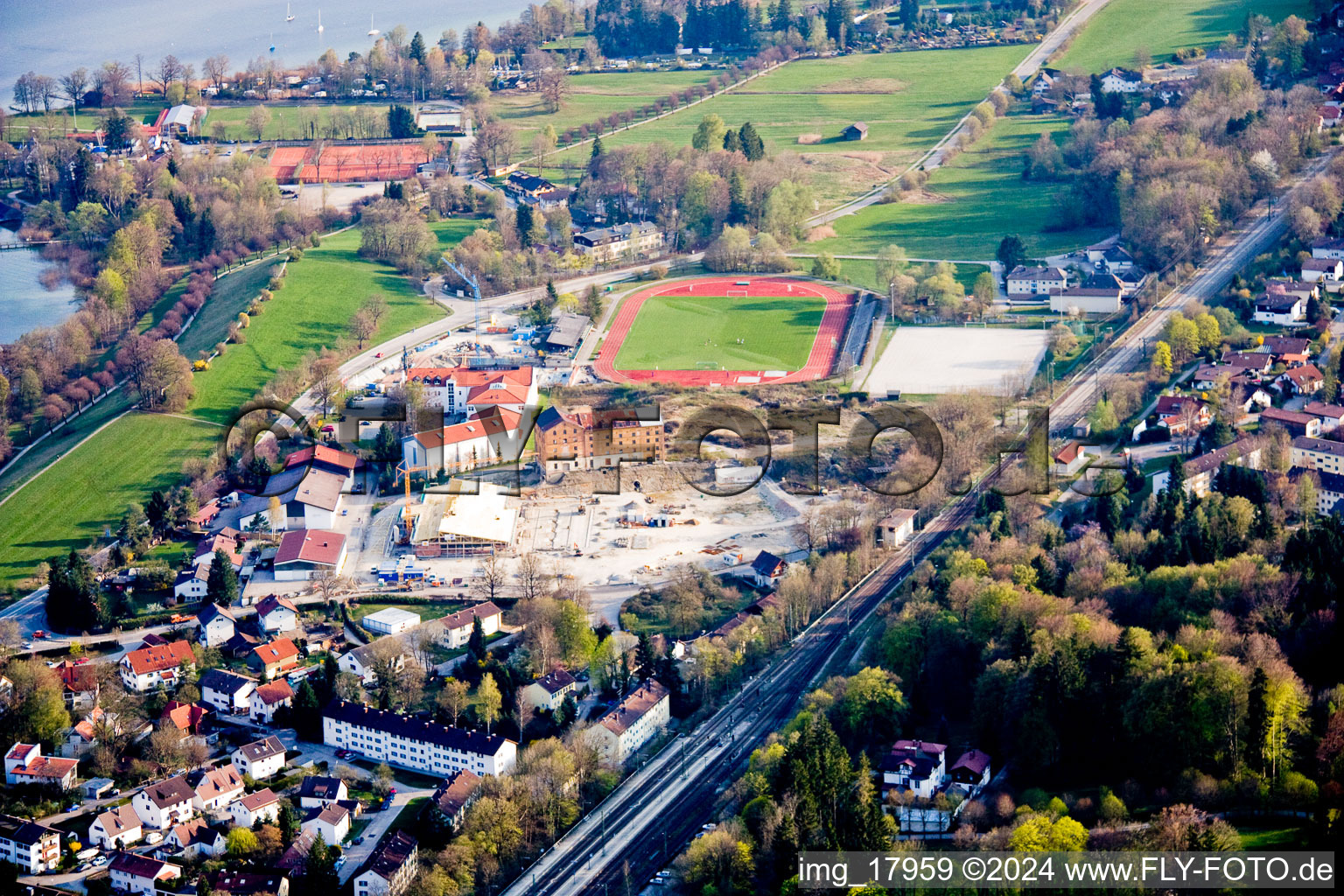Tutzing am Starnbergersee im Bundesland Bayern, Deutschland aus der Luft betrachtet