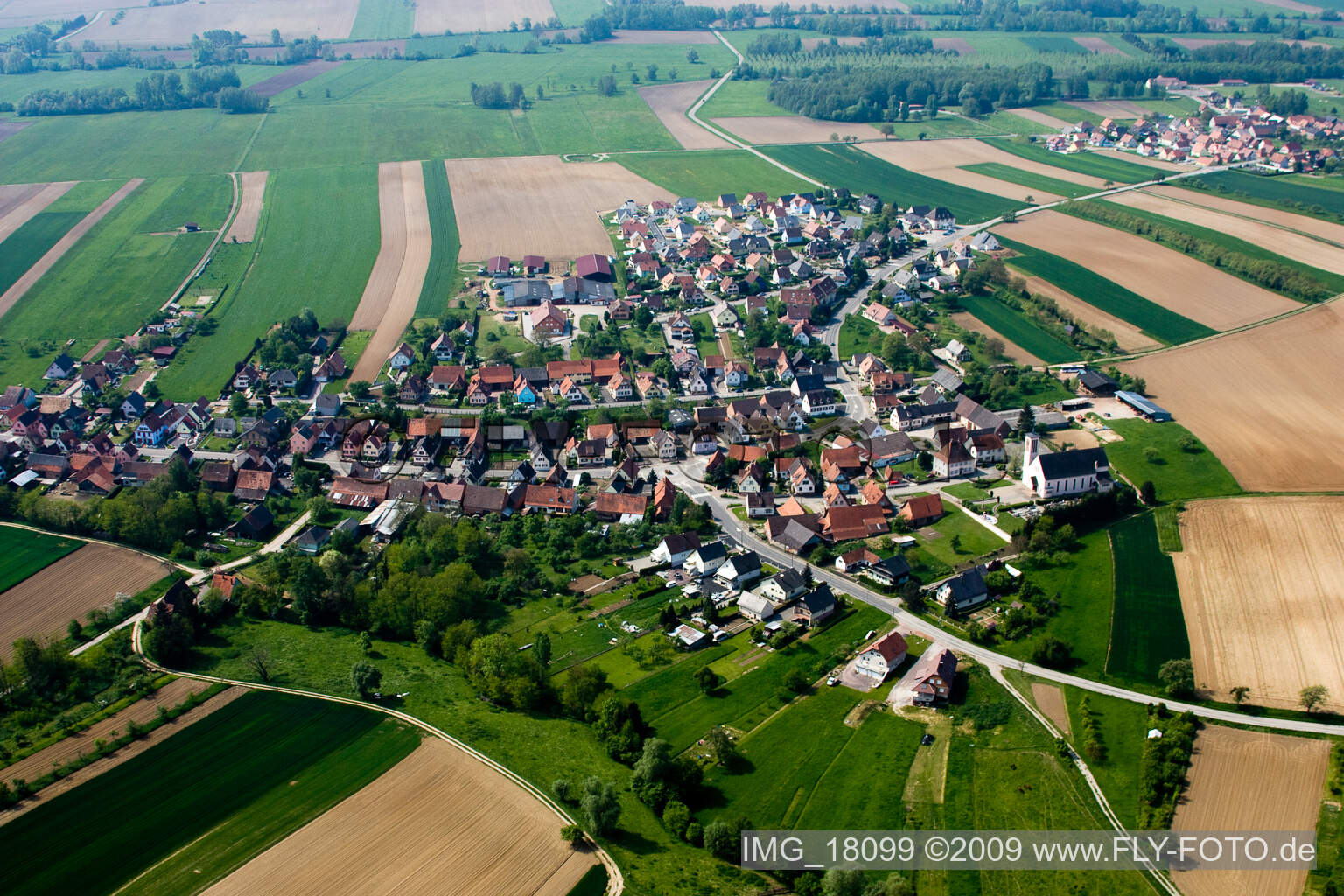 Buhl im Bundesland Bas-Rhin, Frankreich aus der Drohnenperspektive