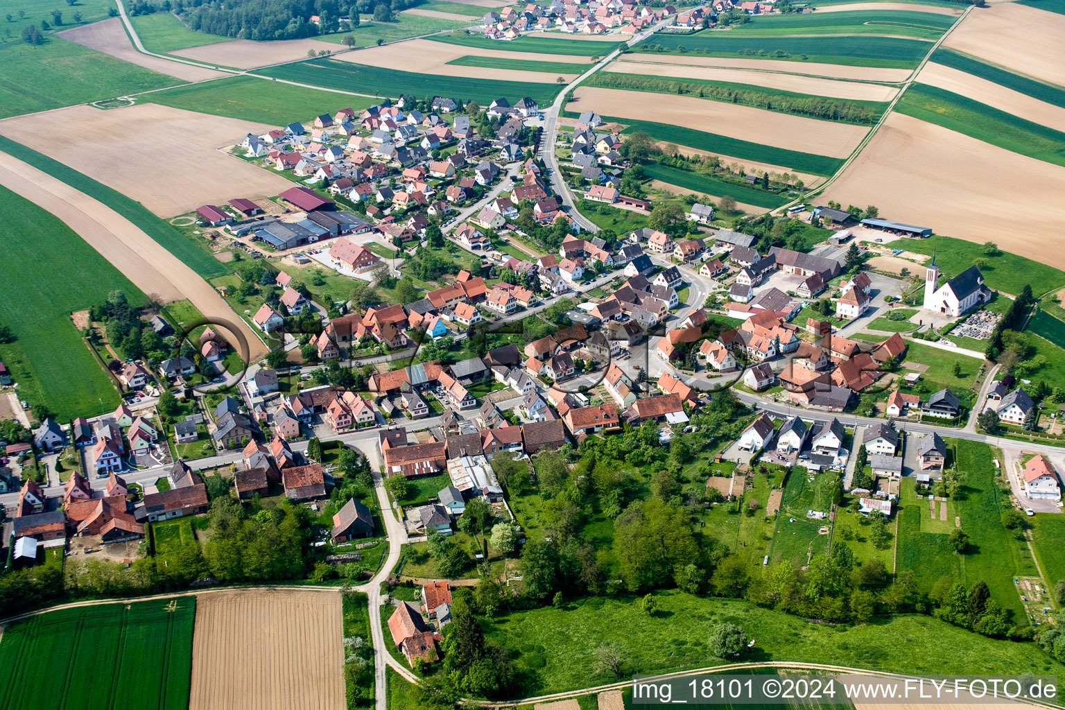 Buhl im Bundesland Bas-Rhin, Frankreich von einer Drohne aus