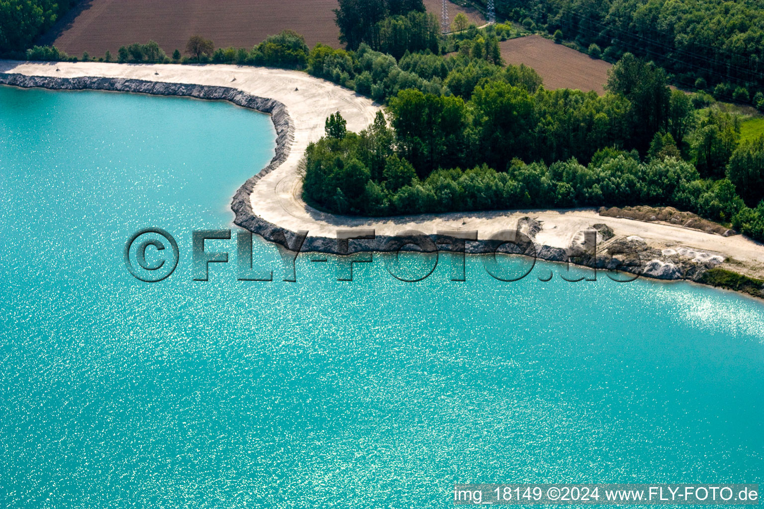 Luftbild von Lauterbourg (Elsass), Baggersee im Bundesland Bas-Rhin, Frankreich