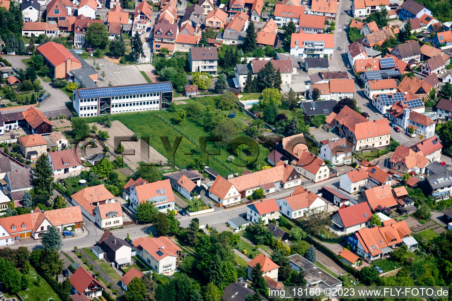 Lauterbourg (Elsass) im Bundesland Bas-Rhin, Frankreich aus der Luft