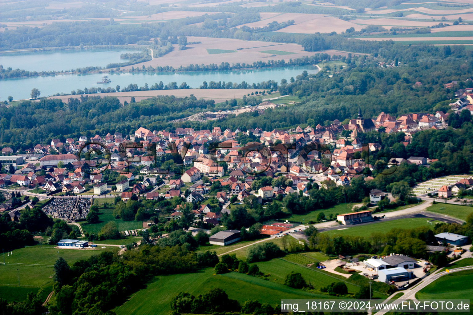 Lauterbourg (Elsass) im Bundesland Bas-Rhin, Frankreich aus der Luft betrachtet