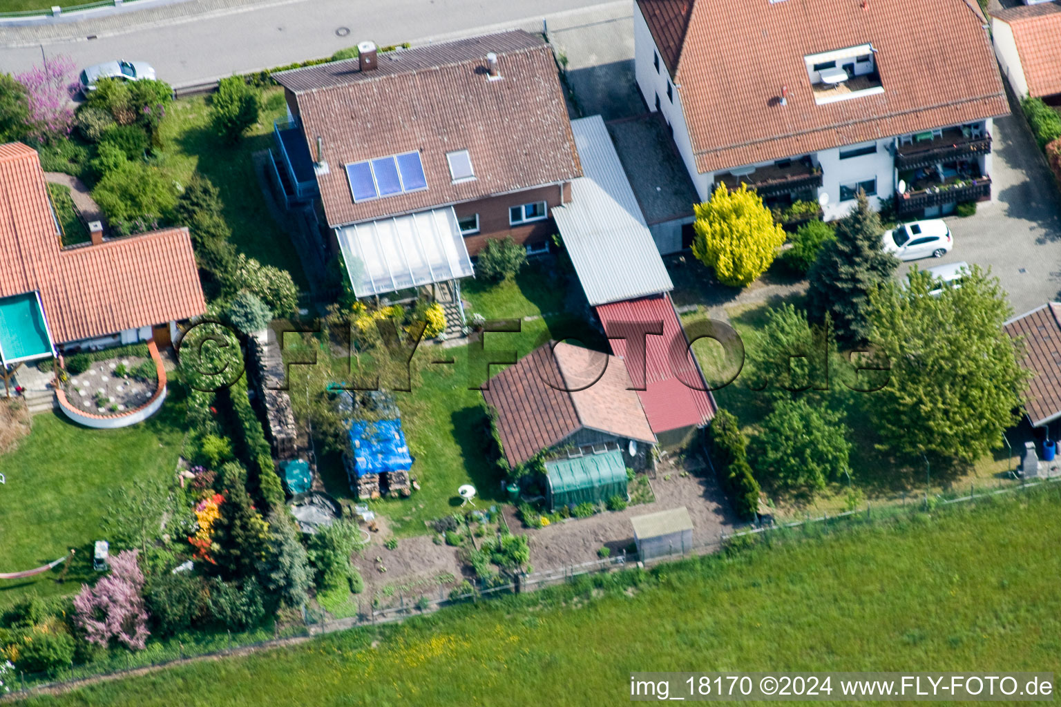 Drohnenbild von Berg im Bundesland Rheinland-Pfalz, Deutschland