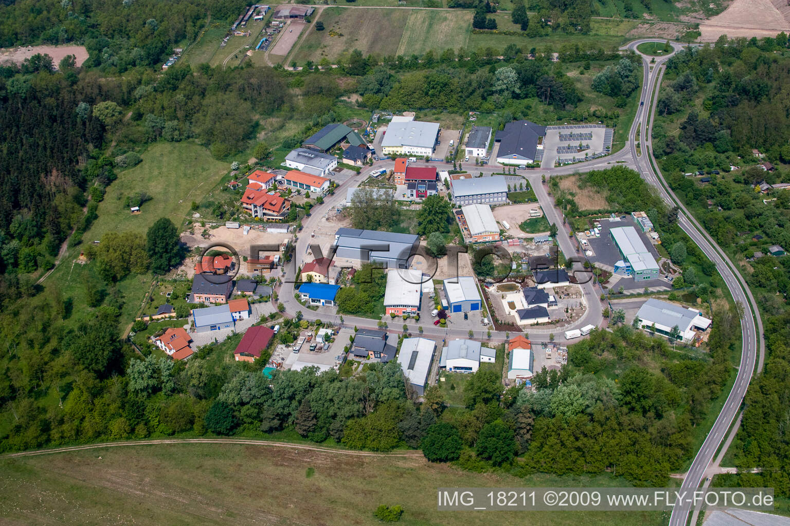 Luftbild von Jockgrim, Gewerbegebiet im Bundesland Rheinland-Pfalz, Deutschland