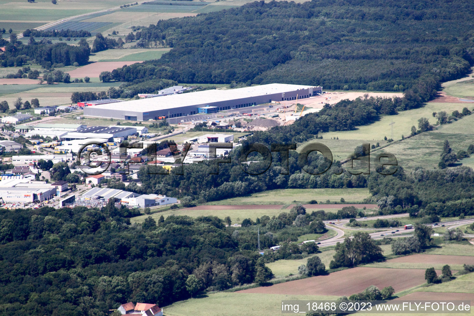 Luftbild von Minderslachen, Zufall Logistik-Center in Kandel im Bundesland Rheinland-Pfalz, Deutschland