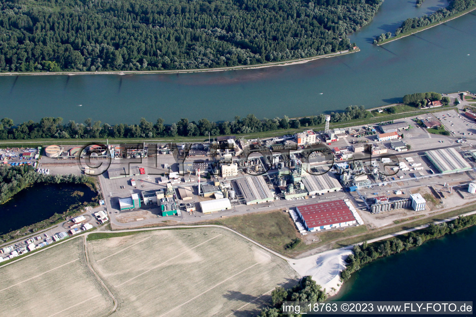 Luftaufnahme von Lauterbourg, Rohm & Haas im Bundesland Bas-Rhin, Frankreich