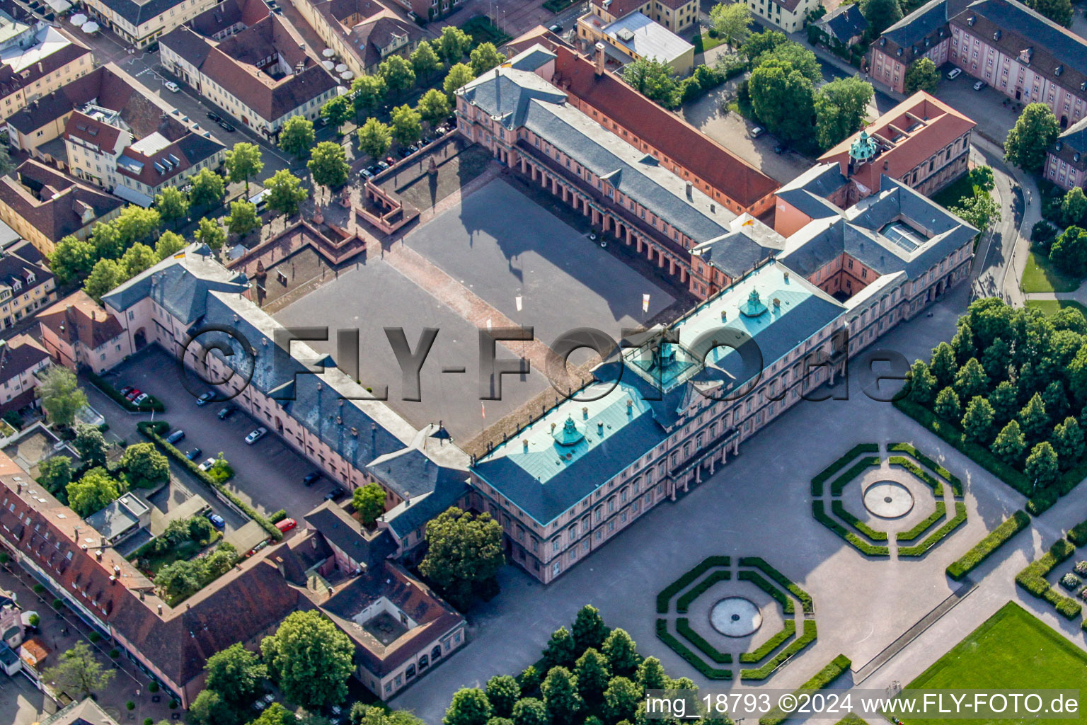 Schlosspark Rastatt im Bundesland Baden-Württemberg, Deutschland