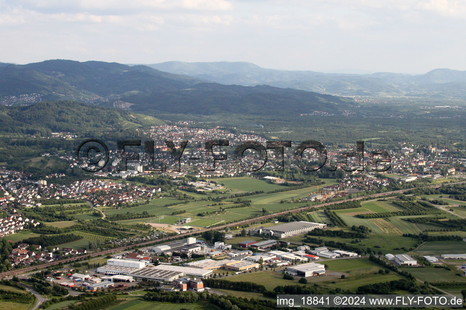 Industrie- und Gewerbegebiet LUK GmbH in Sasbach im Bundesland Baden-Württemberg, Deutschland