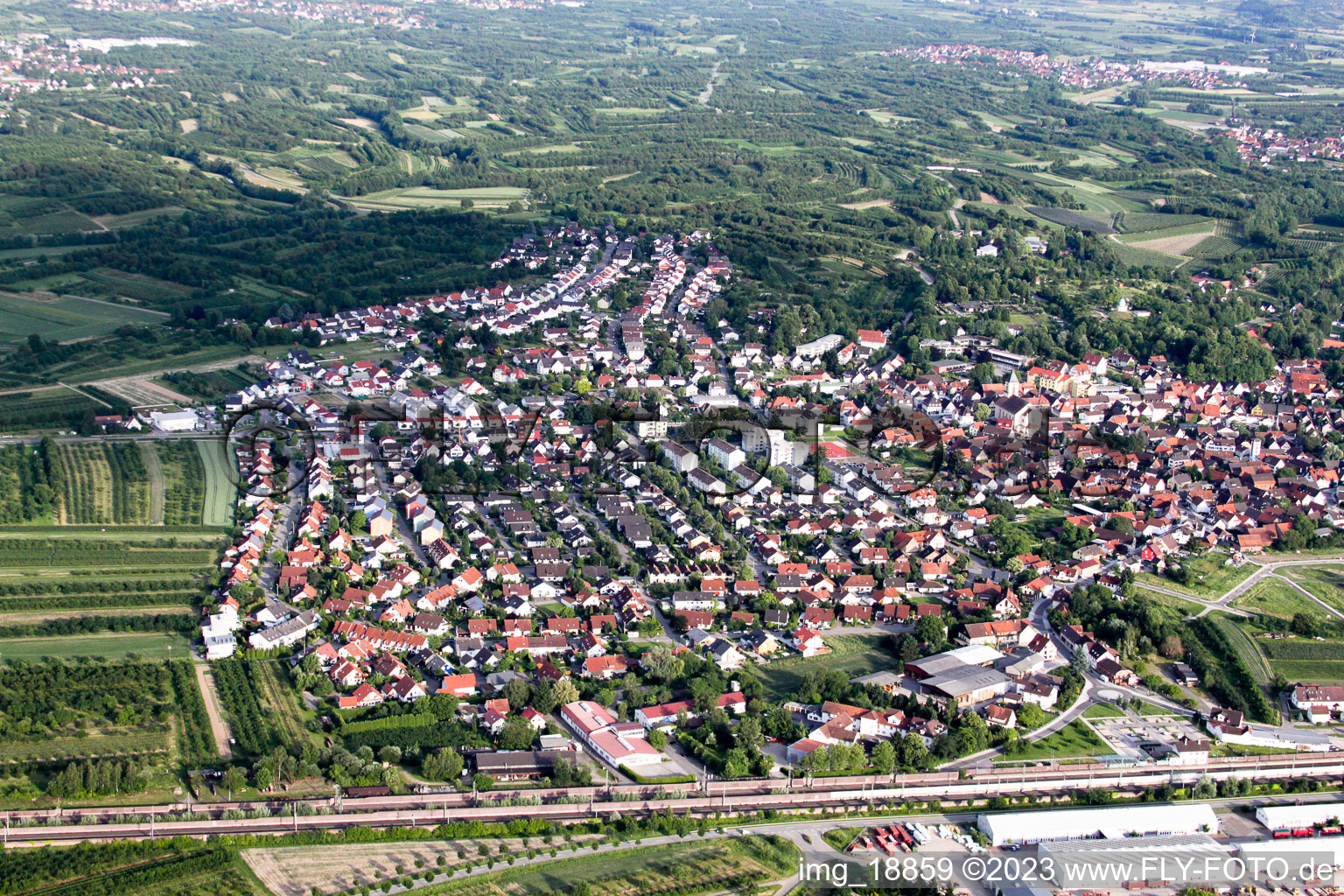 Renchen im Bundesland Baden-Württemberg, Deutschland von oben