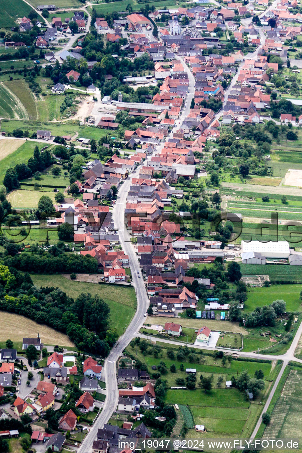 Niederlauterbach im Bundesland Bas-Rhin, Frankreich von oben