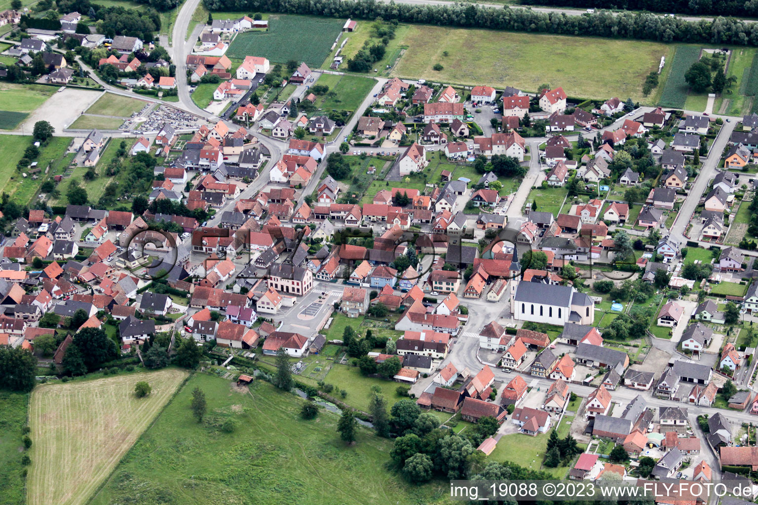 Luftaufnahme von Leutenheim (Elsass) im Bundesland Bas-Rhin, Frankreich