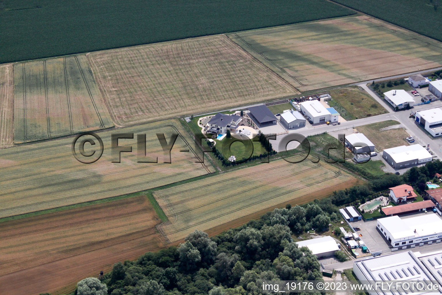 Luftaufnahme von Gewerbering im Ortsteil Hochstetten in Linkenheim-Hochstetten im Bundesland Baden-Württemberg, Deutschland