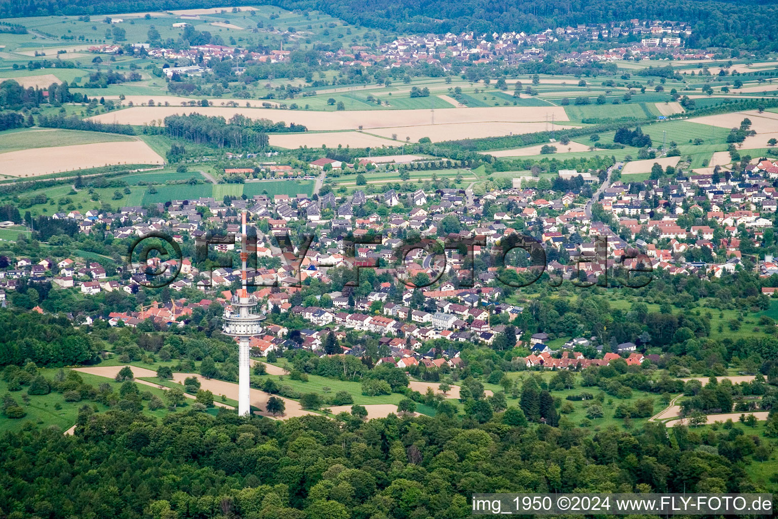 Luftbild von Ortsansicht der Straßen und Häuser der Wohngebiete im Ortsteil Grünwettersbach in Karlsruhe im Bundesland Baden-Württemberg, Deutschland