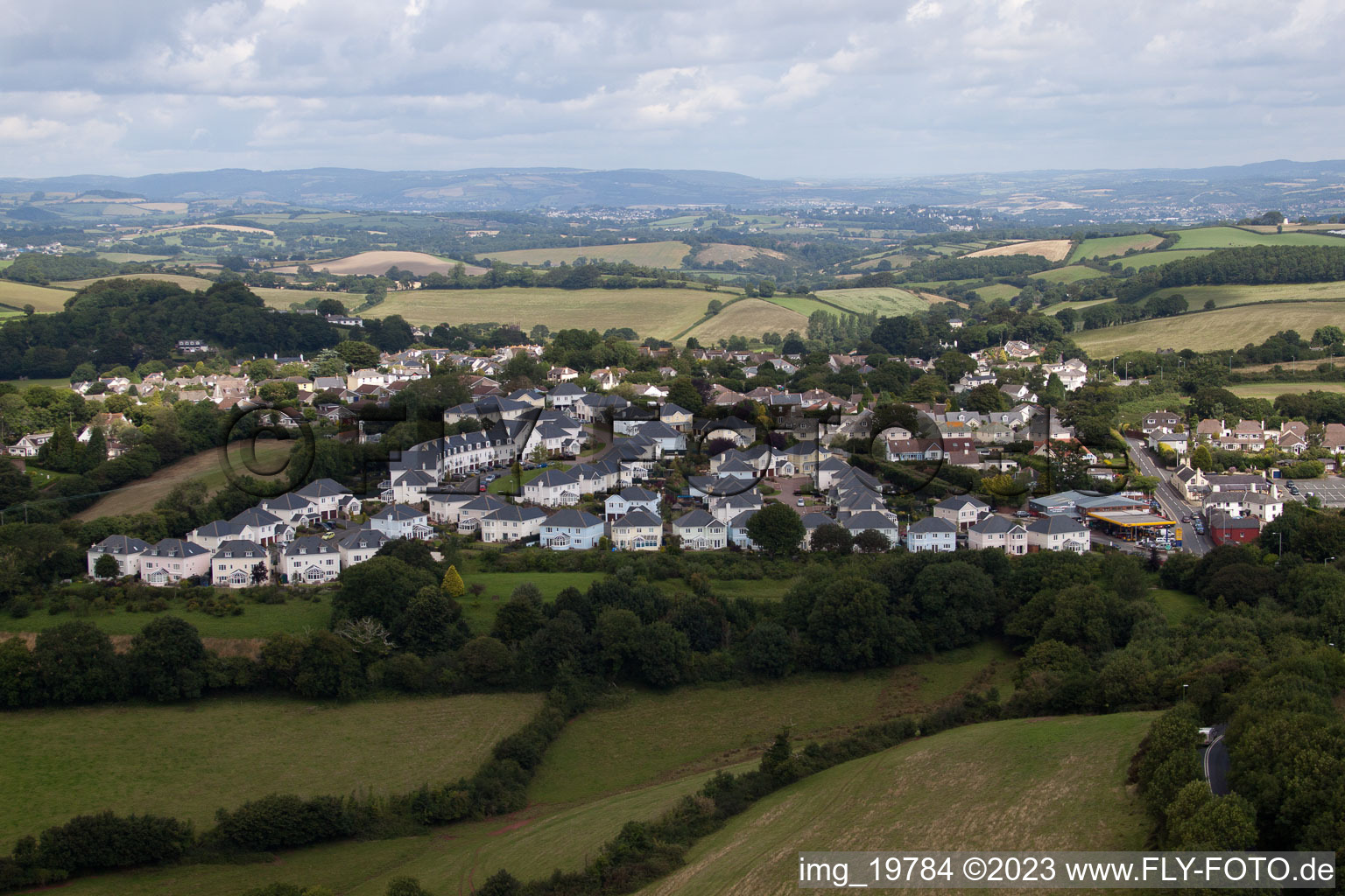 Marldon im Bundesland England, Großbritanien von der Drohne aus gesehen