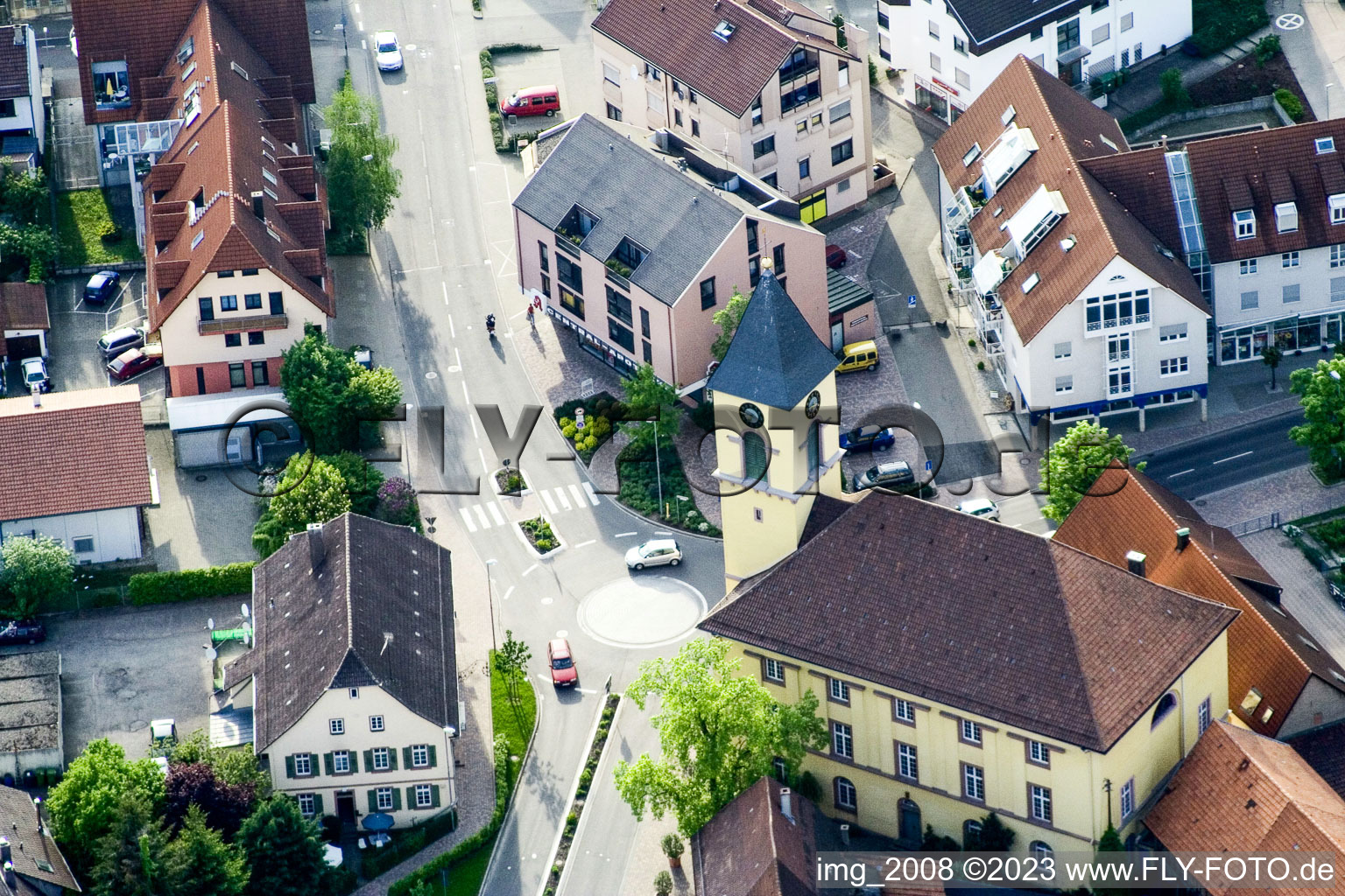 Luftbild von Langensteinbach Centralapotheke in Karlsbad im Bundesland Baden-Württemberg, Deutschland