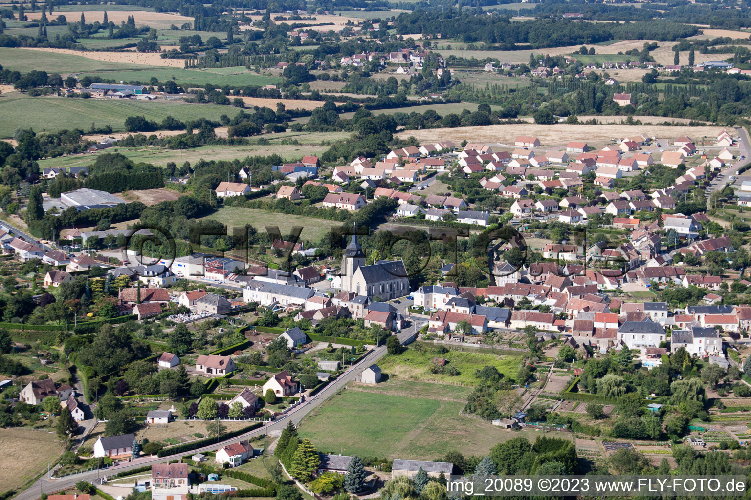 Lamnay im Bundesland Sarthe, Frankreich vom Flugzeug aus