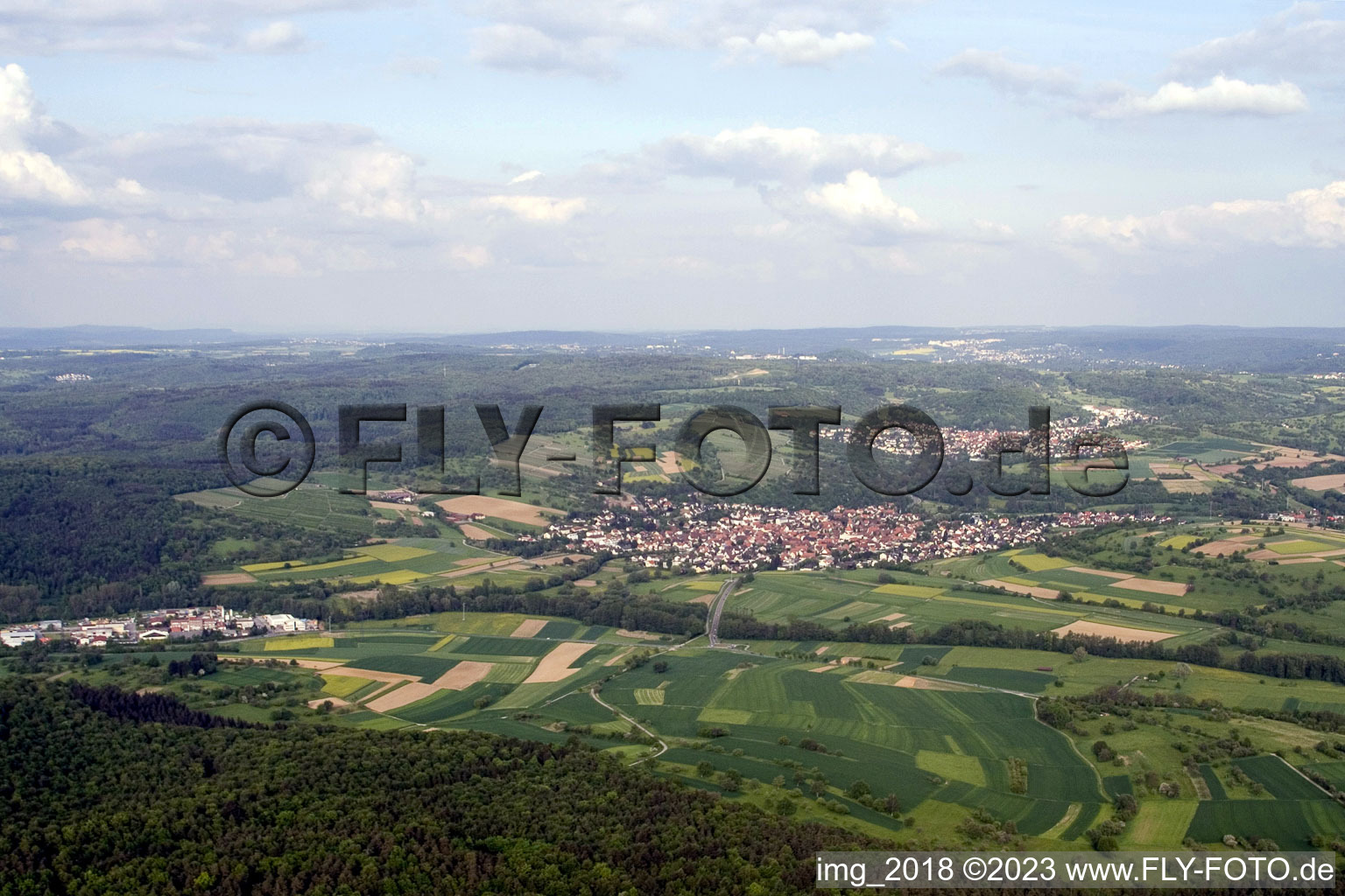 Luftaufnahme von Keltern im Bundesland Baden-Württemberg, Deutschland