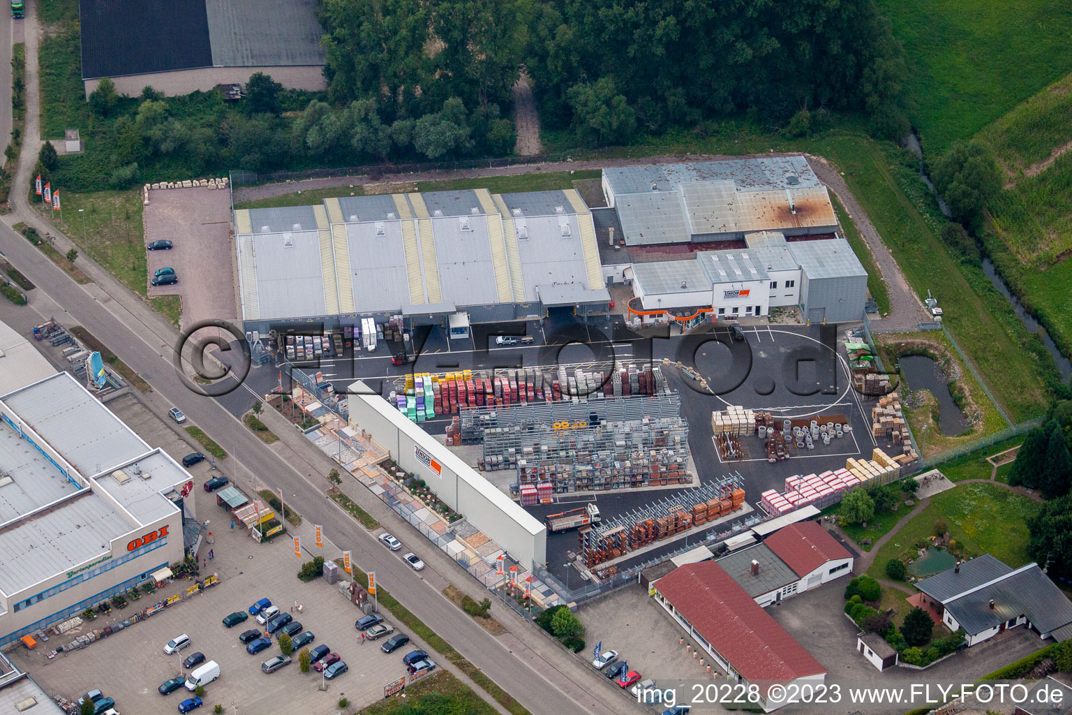 Minderslachen, Gewerbegebiet Horst, Union Bauzentrum in Kandel im Bundesland Rheinland-Pfalz, Deutschland