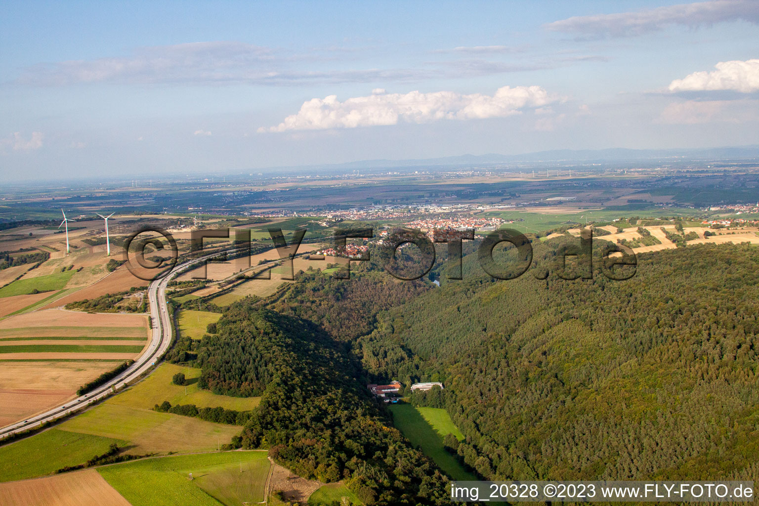 Tiefenthal im Bundesland Rheinland-Pfalz, Deutschland aus der Luft betrachtet
