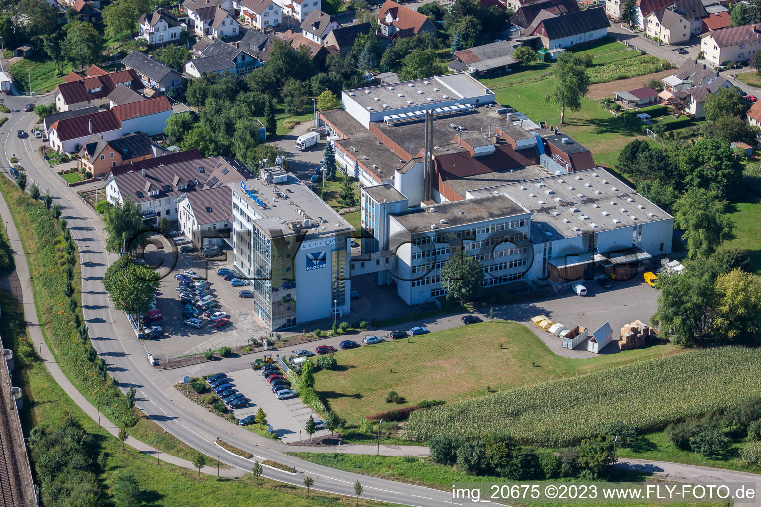 Gebäude und Produktionshallen auf dem Werksgelände des Chemieproduzenten Klocke Pharma-Service in Appenweier im Ortsteil Urloffen im Bundesland Baden-Württemberg, Deutschland