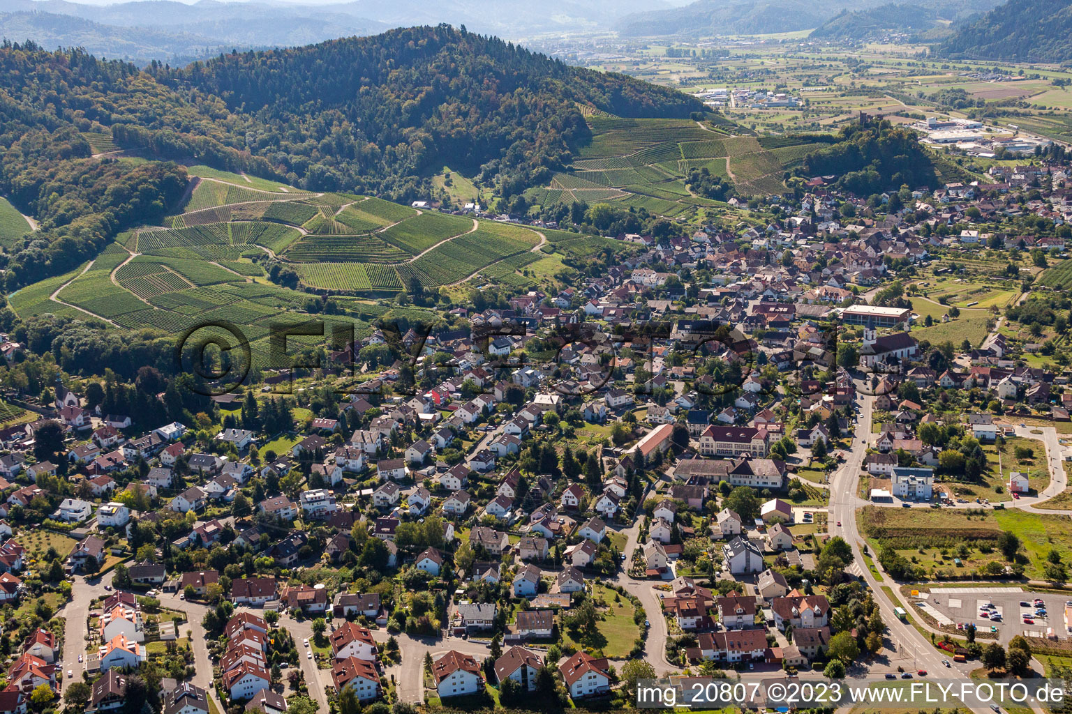 Schrägluftbild von Ortenberg im Bundesland Baden-Württemberg, Deutschland