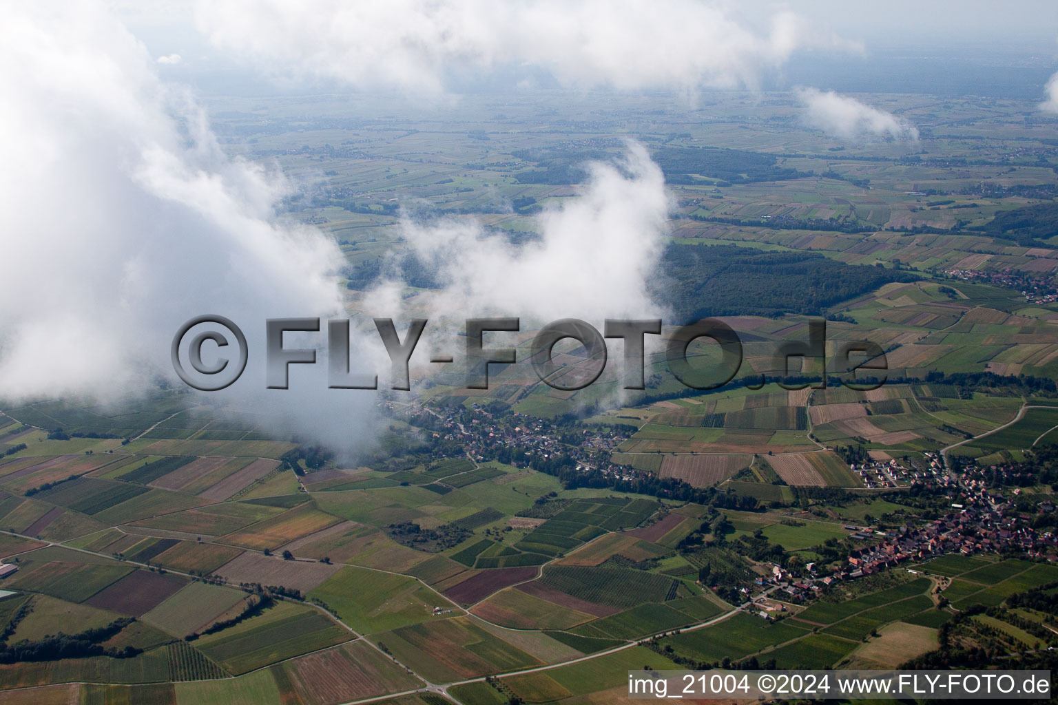 Drohnenbild von Rott im Bundesland Bas-Rhin, Frankreich