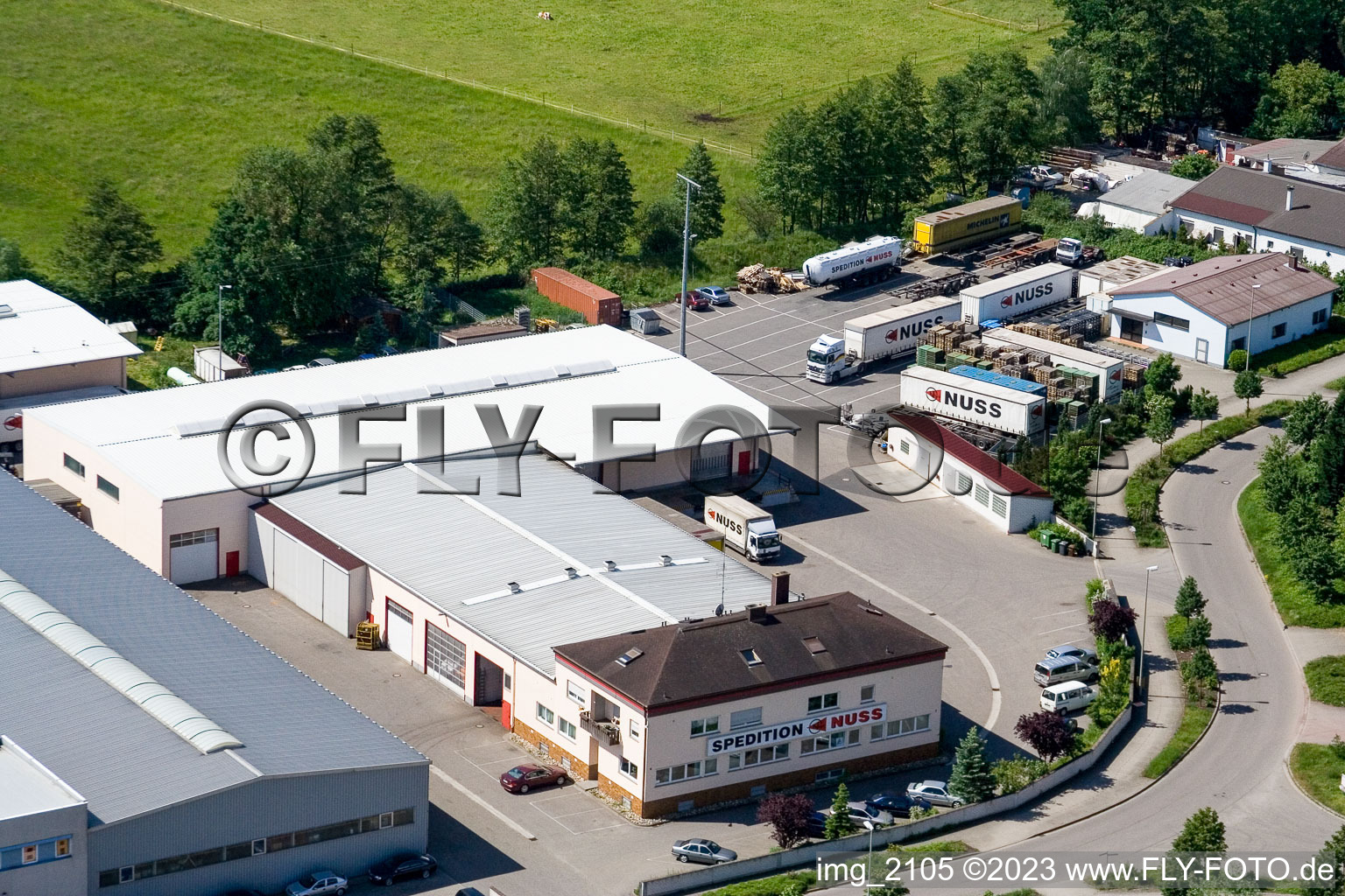 Luftbild von Minderslachen, Spedition NUSS in Kandel im Bundesland Rheinland-Pfalz, Deutschland