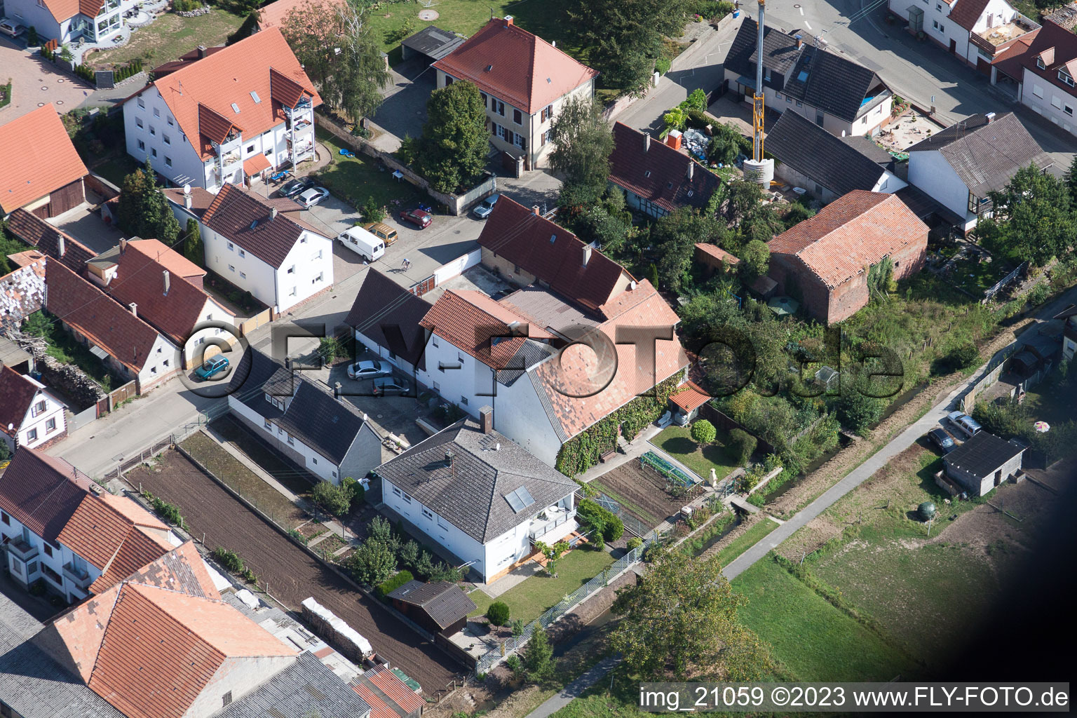 Freckenfeld, Am Brennofen im Bundesland Rheinland-Pfalz, Deutschland von der Drohne aus gesehen