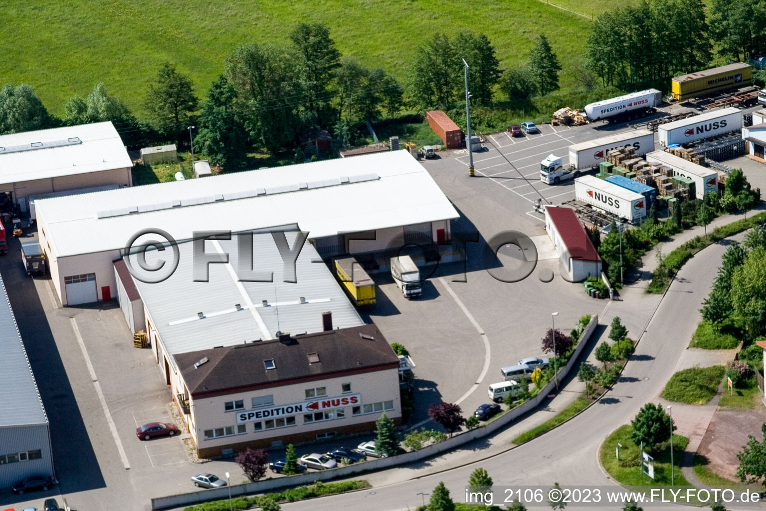 Luftaufnahme von Minderslachen, Spedition NUSS in Kandel im Bundesland Rheinland-Pfalz, Deutschland