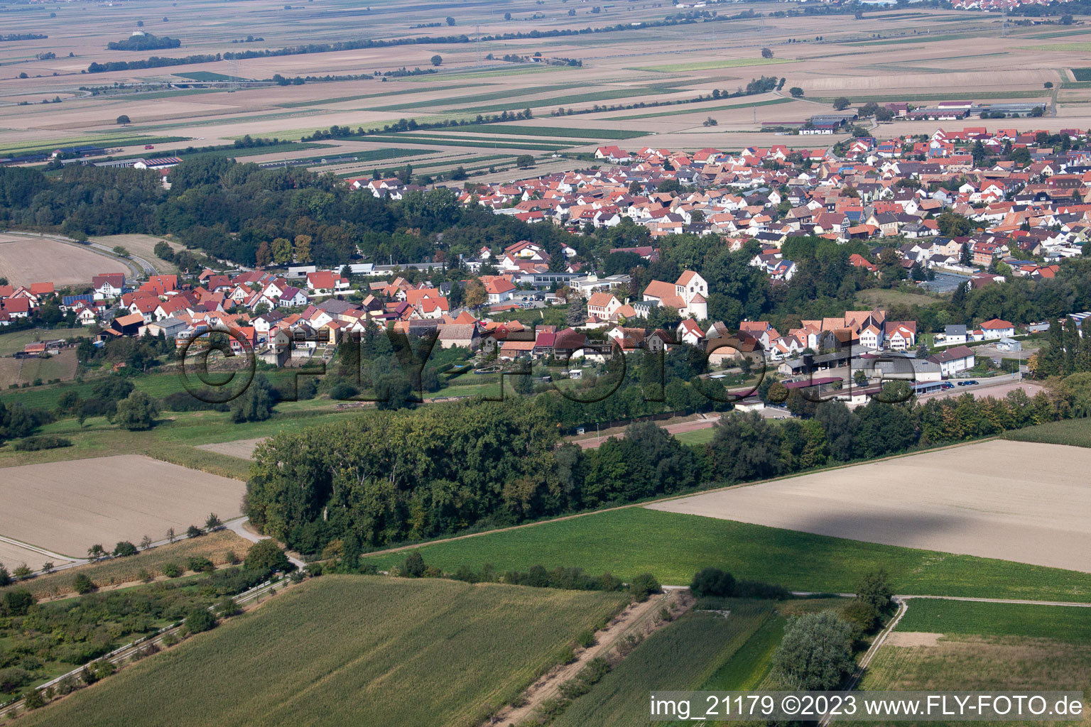 Hördt im Bundesland Rheinland-Pfalz, Deutschland aus der Drohnenperspektive