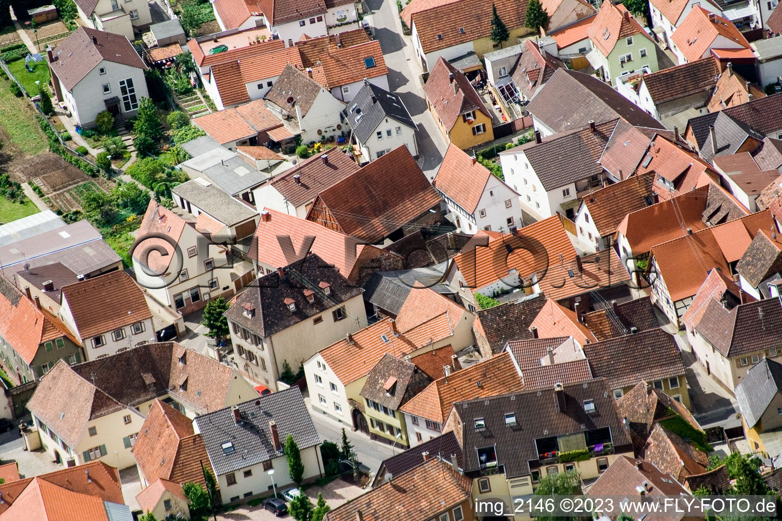 Ortsteil Arzheim in Landau in der Pfalz im Bundesland Rheinland-Pfalz, Deutschland aus der Drohnenperspektive