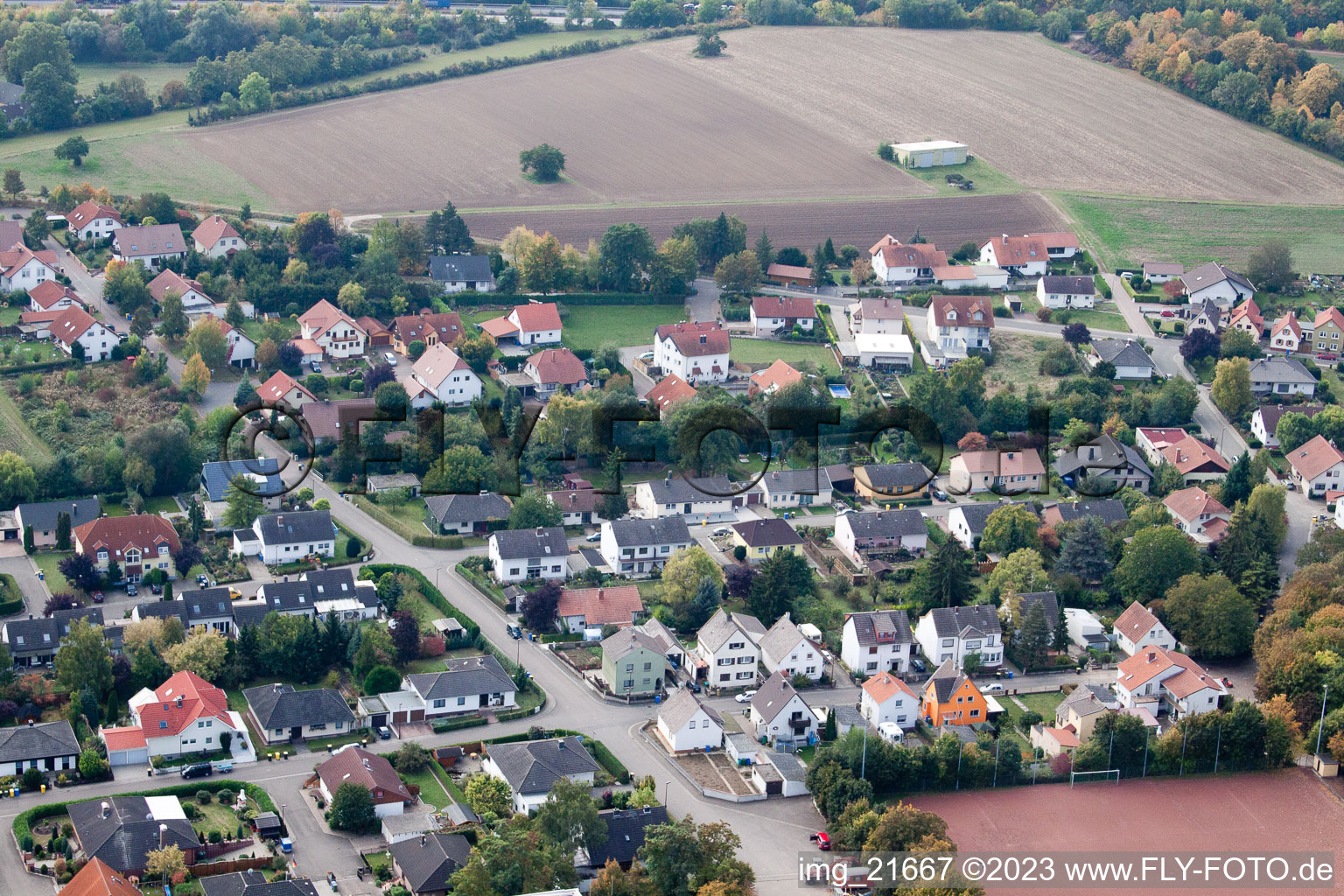 Eppelsheim im Bundesland Rheinland-Pfalz, Deutschland von der Drohne aus gesehen