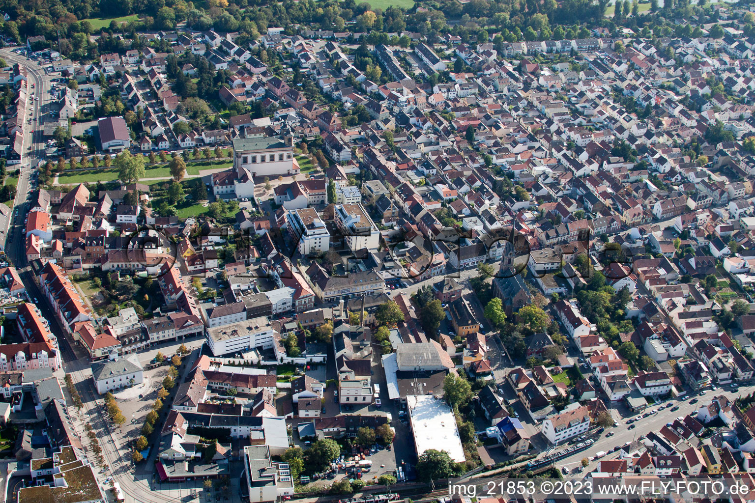 Luftbild von Ortsteil Oggersheim in Ludwigshafen am Rhein im Bundesland Rheinland-Pfalz, Deutschland