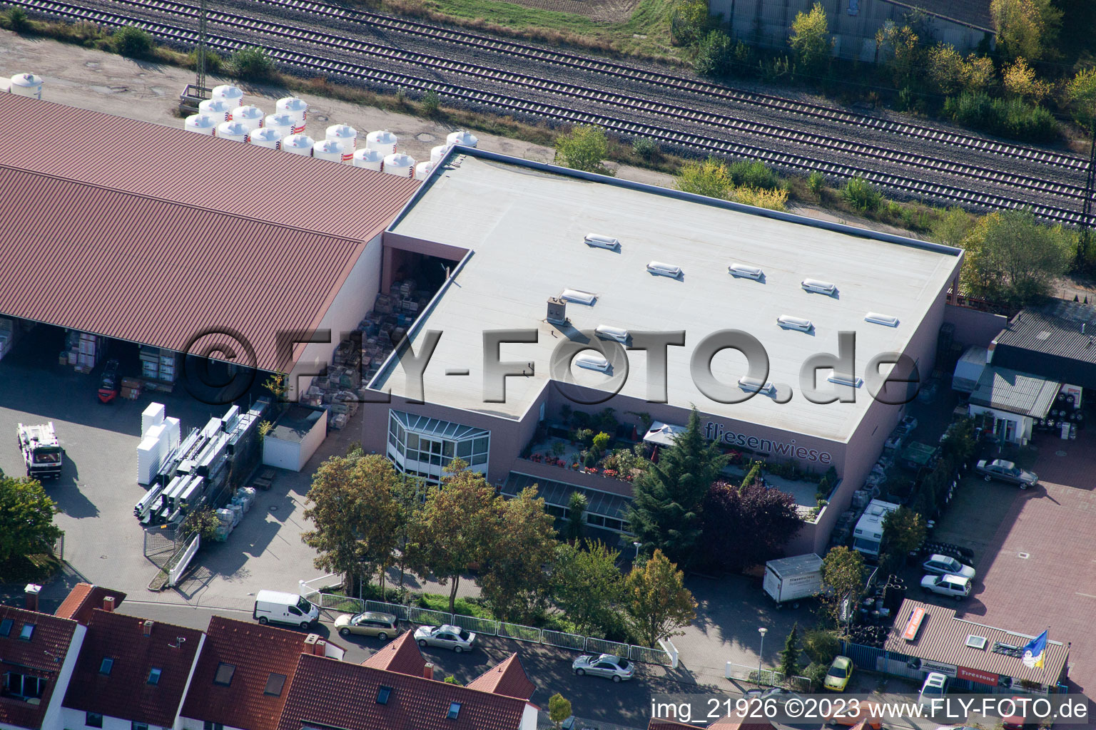 Schrägluftbild von Bobenheim-Roxheim, Gewerbegebiet im Bundesland Rheinland-Pfalz, Deutschland