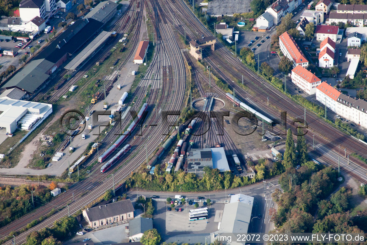 Luftbild von Gleisdreieck in Neustadt an der Weinstraße im Bundesland Rheinland-Pfalz, Deutschland