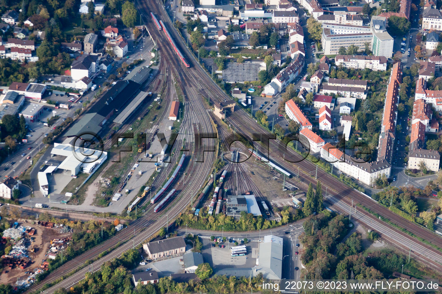 Luftaufnahme von Gleisdreieck in Neustadt an der Weinstraße im Bundesland Rheinland-Pfalz, Deutschland