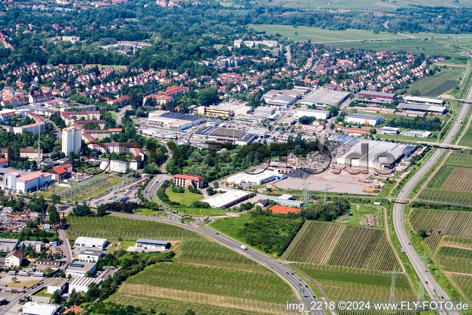 Luftaufnahme von Gewerbegebiet N in Landau in der Pfalz im Bundesland Rheinland-Pfalz, Deutschland