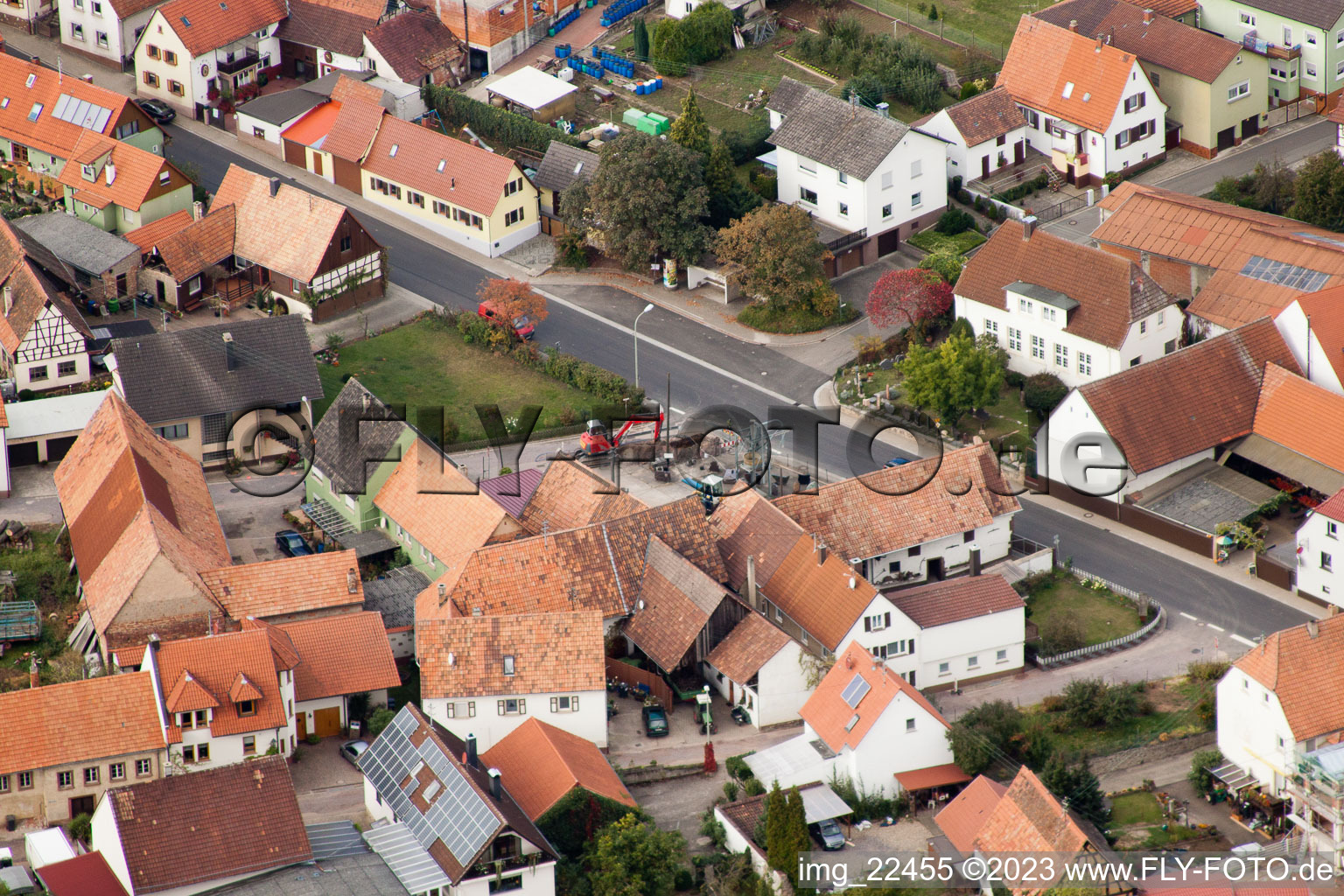 Drohnenbild von Ortsteil Rechtenbach in Schweigen-Rechtenbach im Bundesland Rheinland-Pfalz, Deutschland
