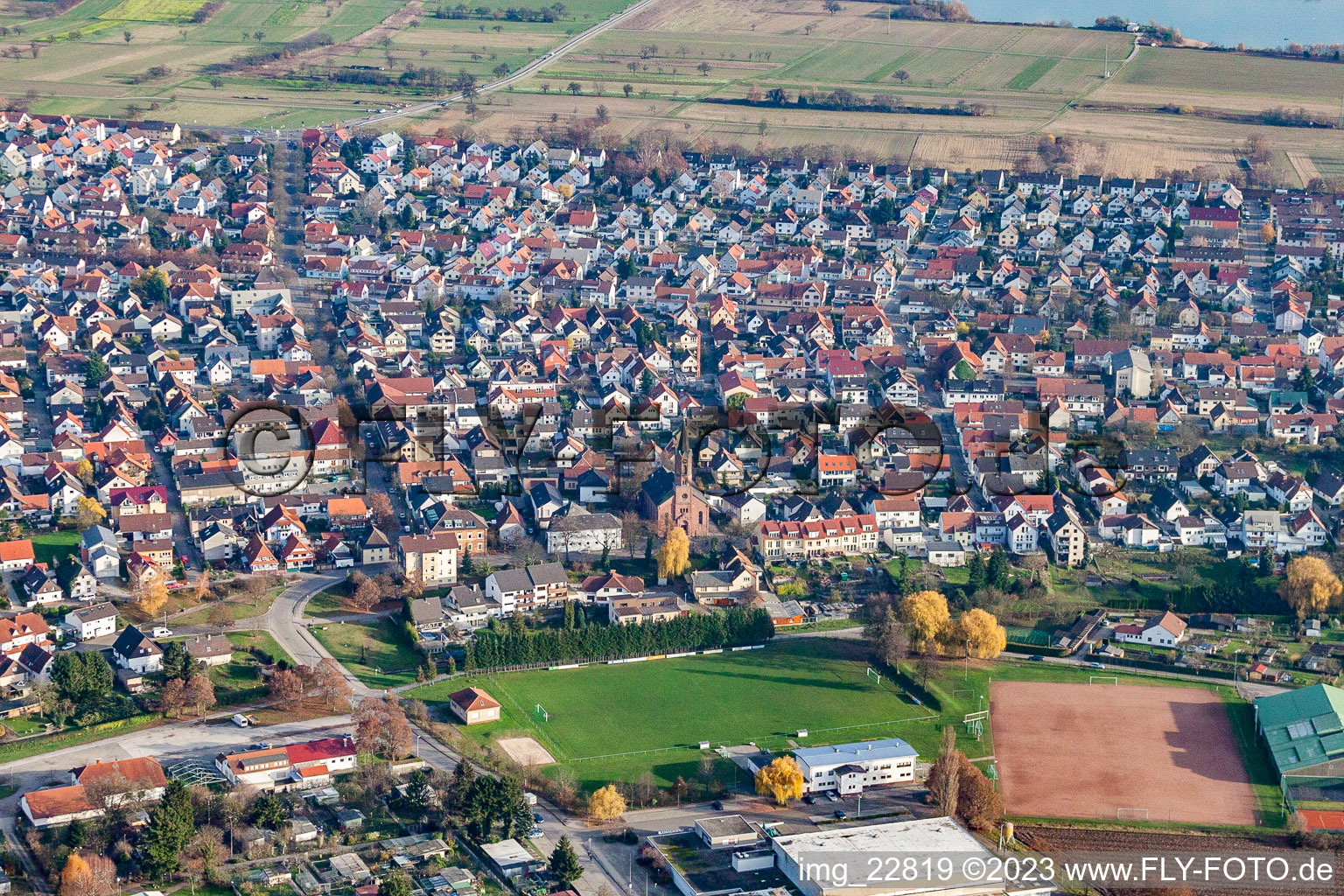 Ortsteil Forchheim in Rheinstetten im Bundesland Baden-Württemberg, Deutschland aus der Luft betrachtet