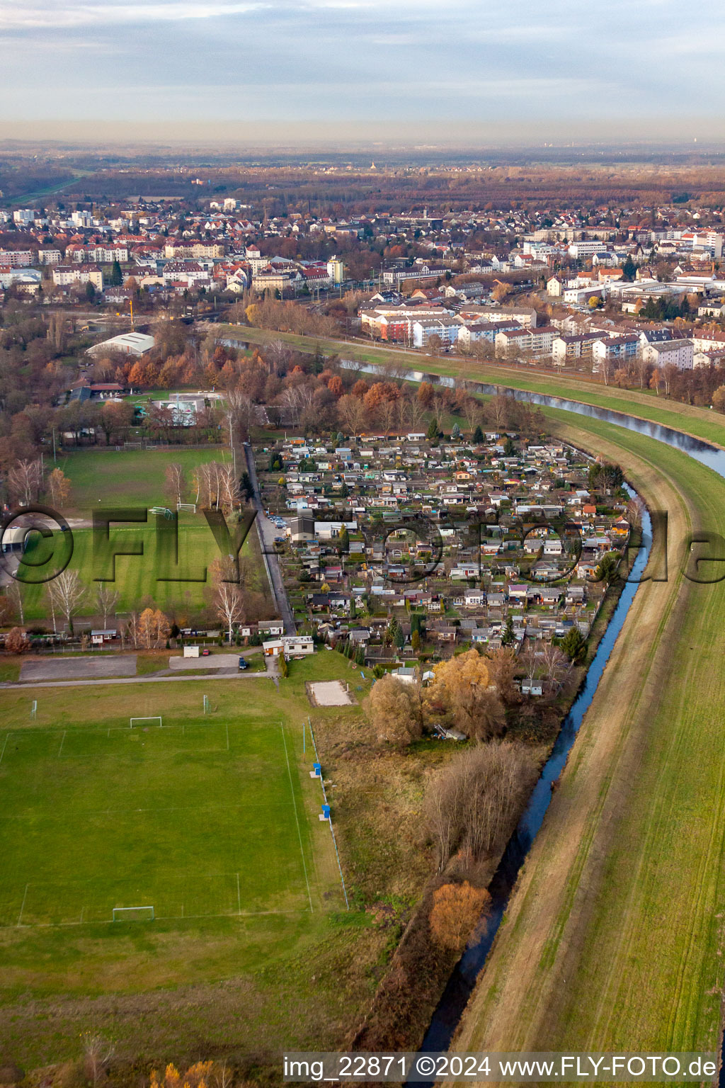 Schwalbenrain von Südosten in Rastatt im Bundesland Baden-Württemberg, Deutschland